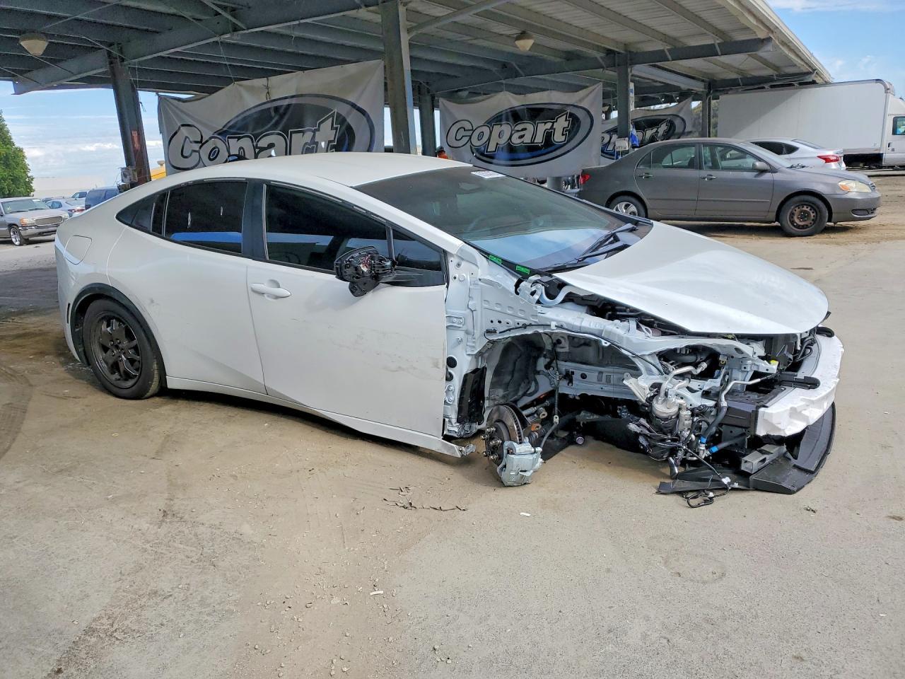 2026 Toyota Prius Plug-In Hybrid Se - Фото 4