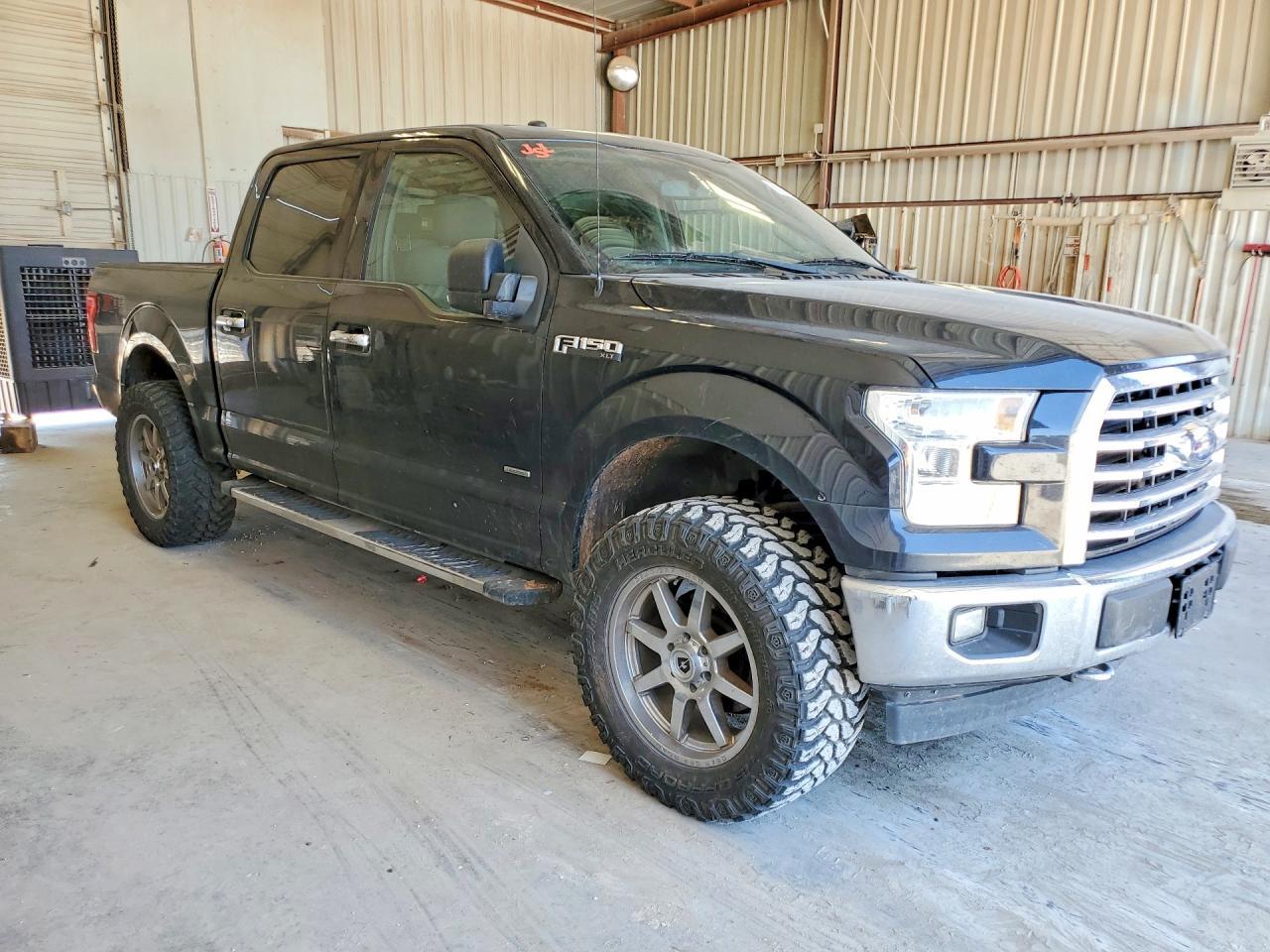 2017 Ford F150 Supercrew - Image 4