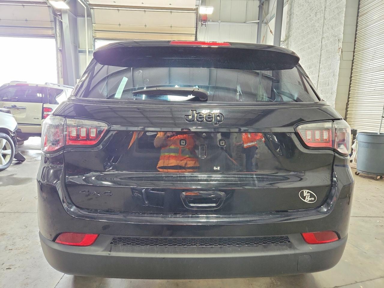 2023 Jeep Compass Latitude - Фото 6