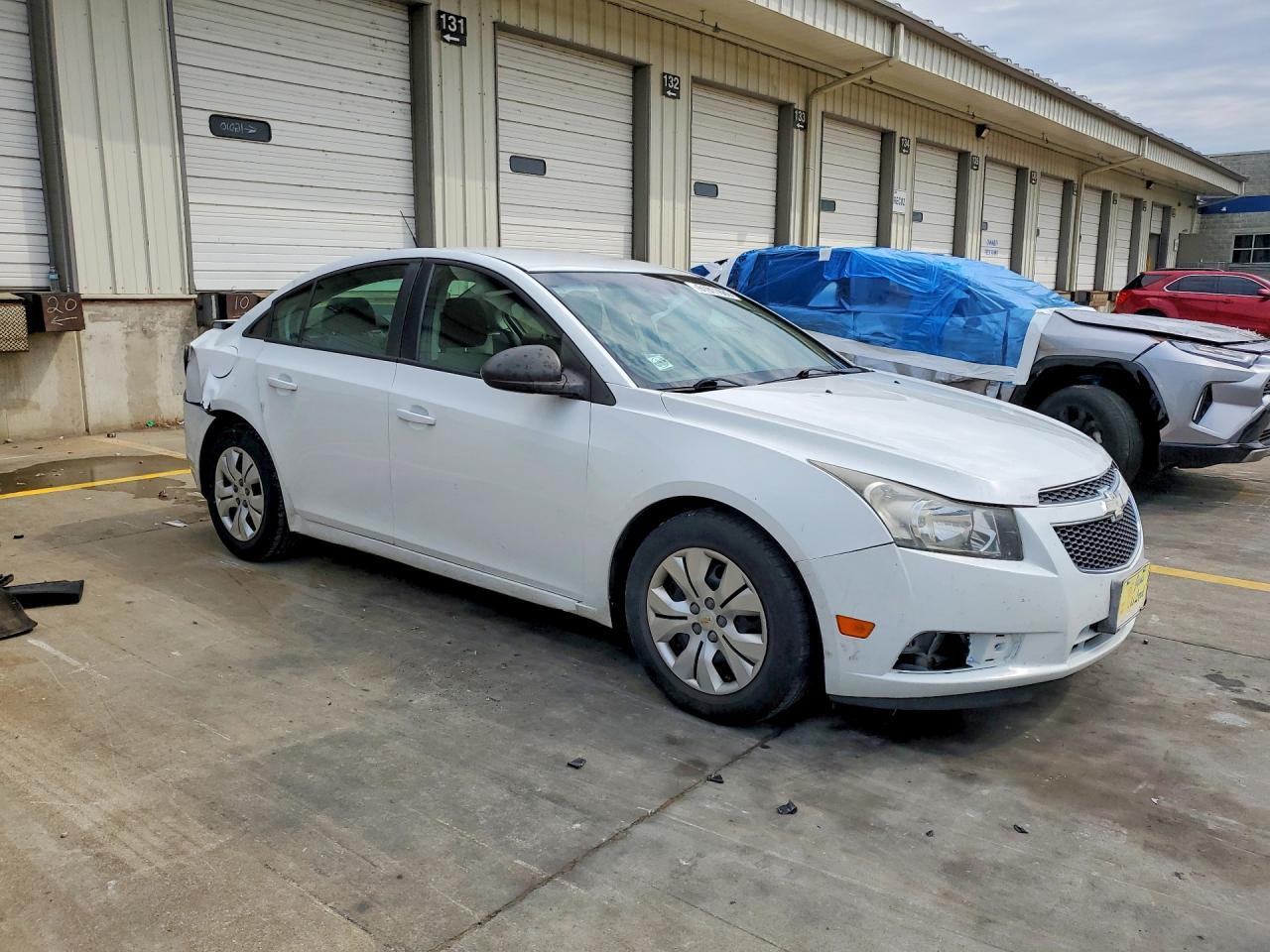 2014 Chevrolet Cruze Ls - Фото 4
