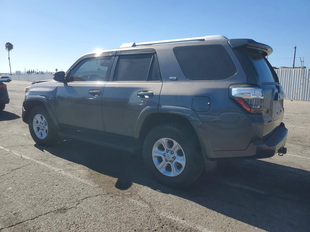 2016 Toyota 4Runner Sr5 Premium - Image 2