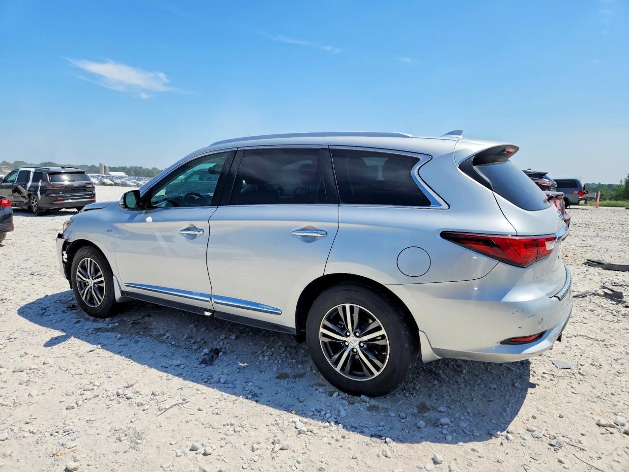 2016 Infiniti Qx60 Base - Фото 2