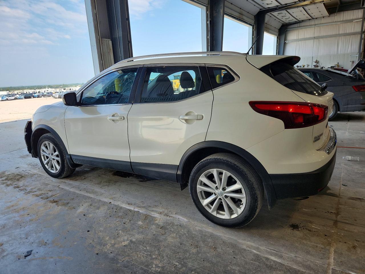 2017 Nissan Rogue Sport Sv - Фото 2