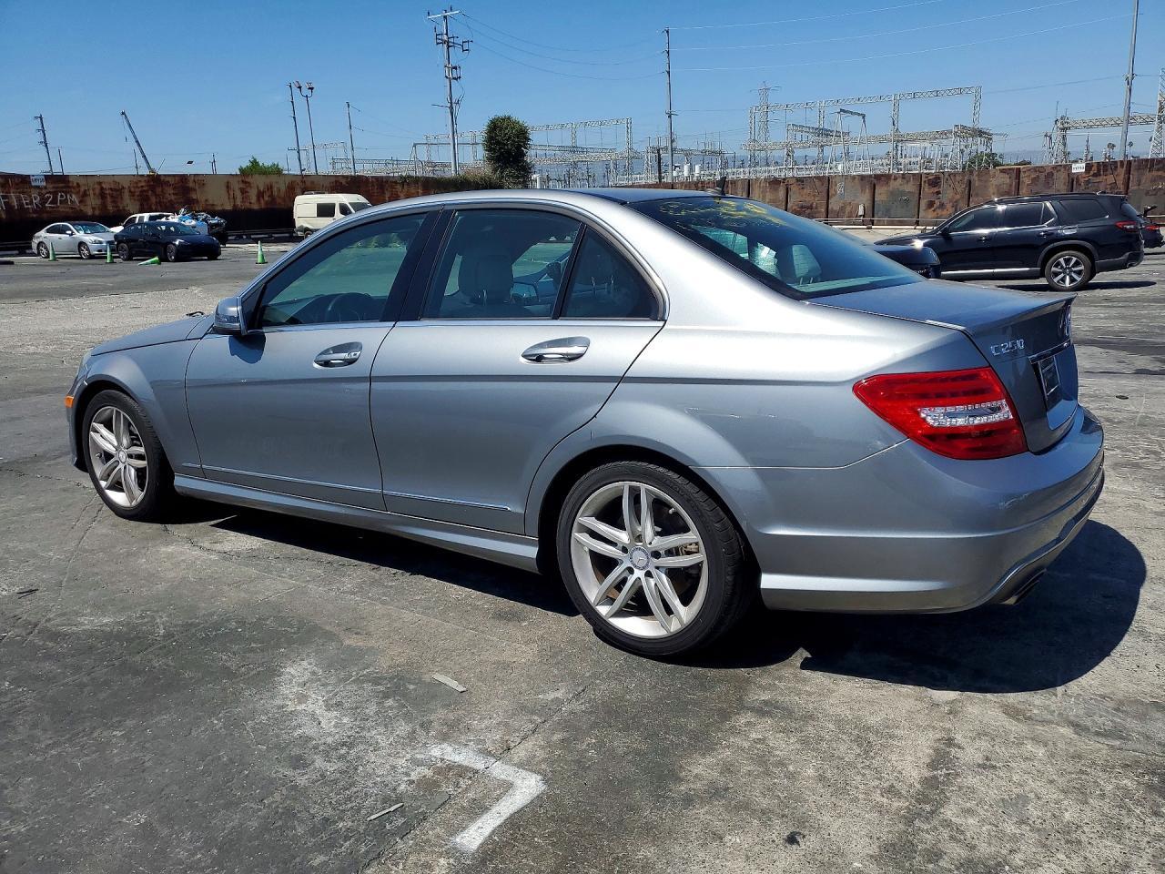 2014 Mercedes-Benz C 250 - Фото 2