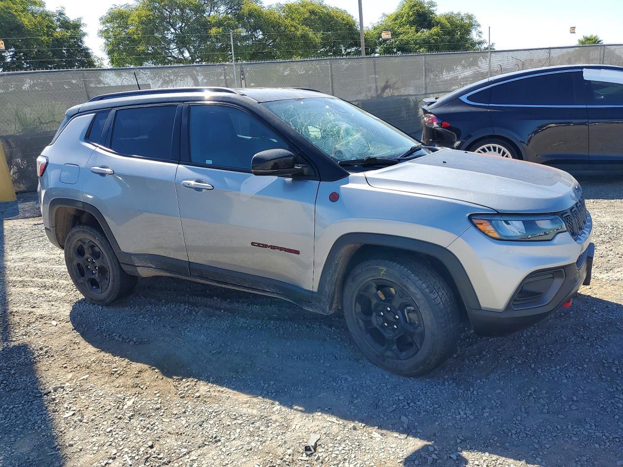 2023 Jeep Compass Trailhawk - Фото 4