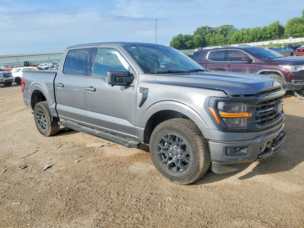 2025 Ford F150 Xlt - Фото 4