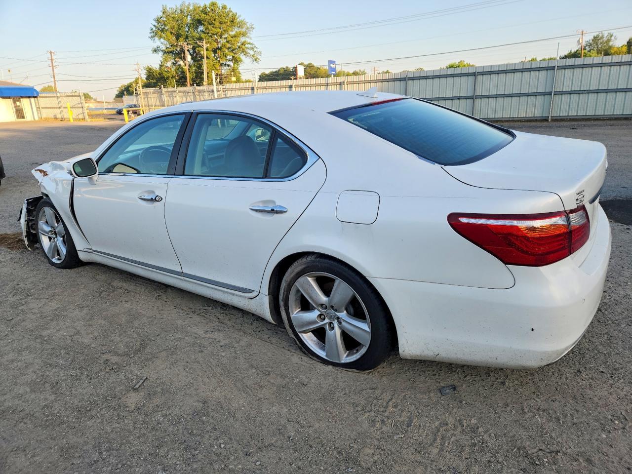 2011 Lexus Ls 460 - Фото 2