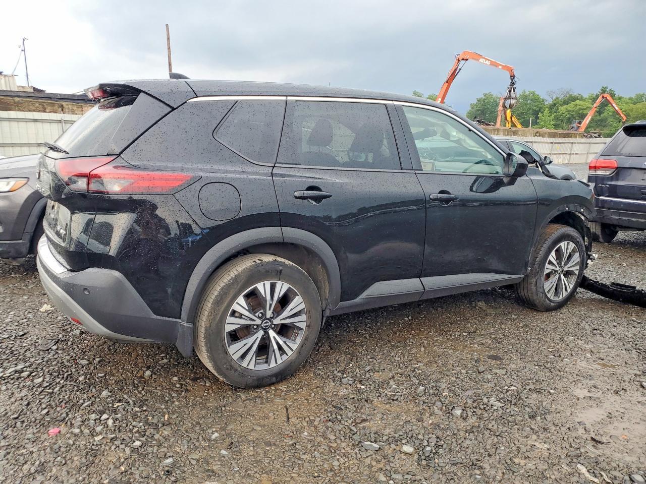 2023 Nissan Rogue Sv - Image 3