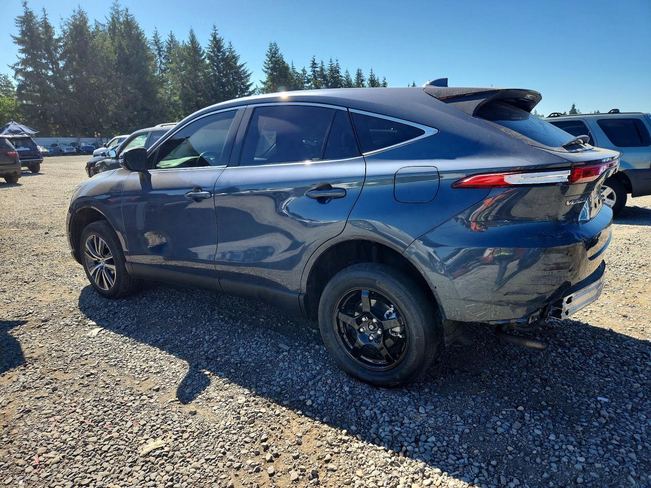 2022 Toyota Venza Le - Фото 2
