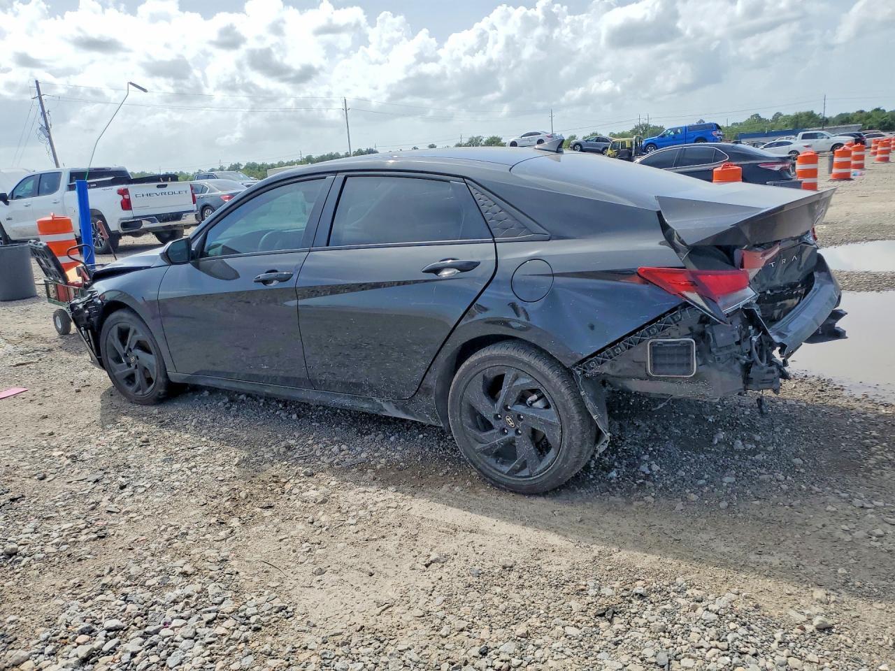 2026 Hyundai Elantra Sel Sport - Фото 2
