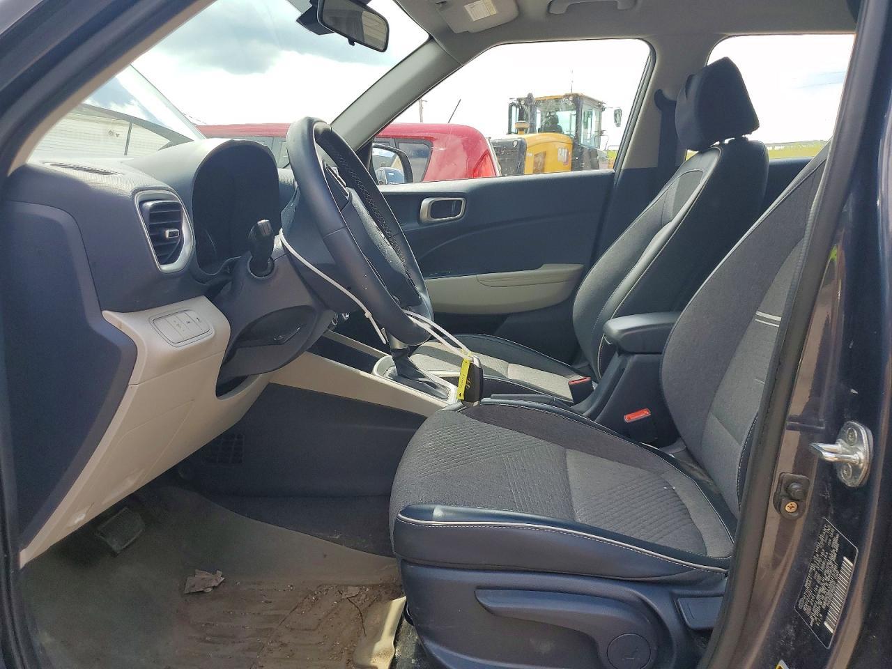 2022 Hyundai Venue Limited - Фото 7