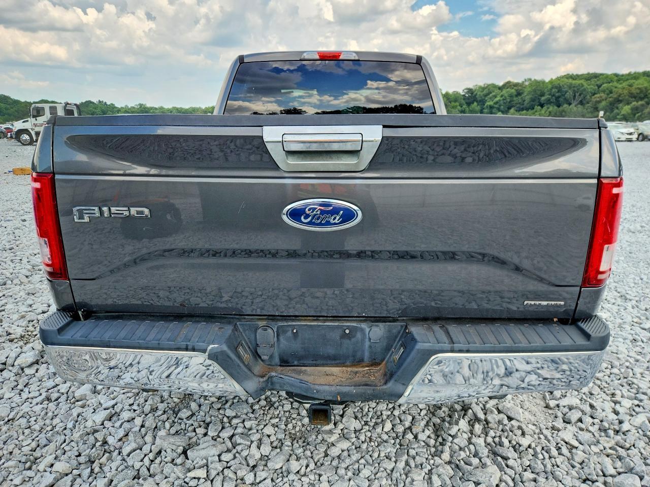 2015 Ford F150 Supercrew - Image 6