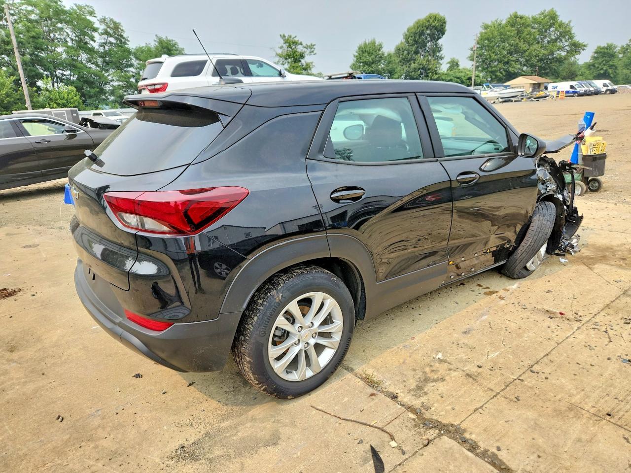 2023 Chevrolet Trailblazer Ls - Фото 3
