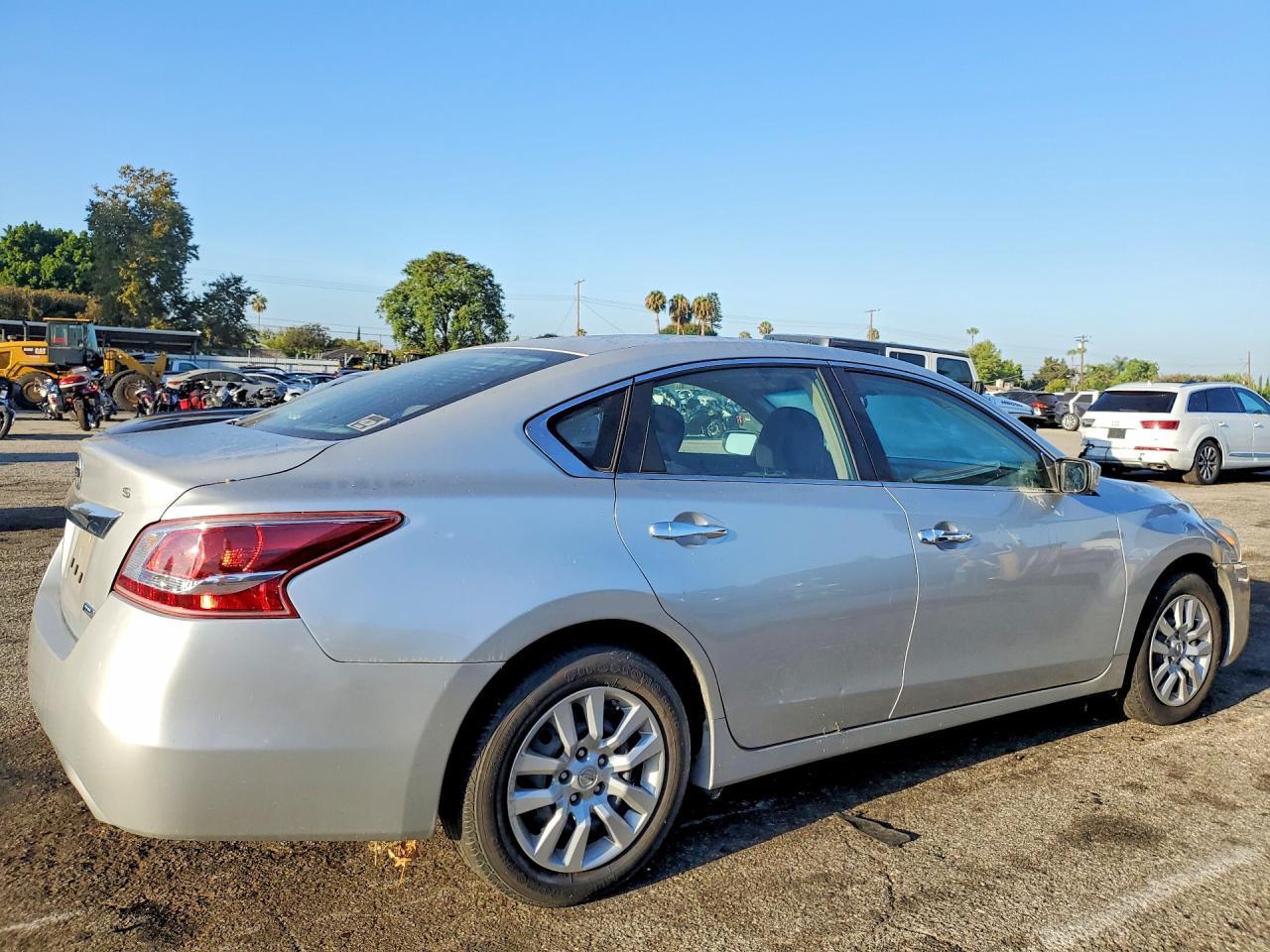 2013 Nissan Altima 2.5 - Фото 3