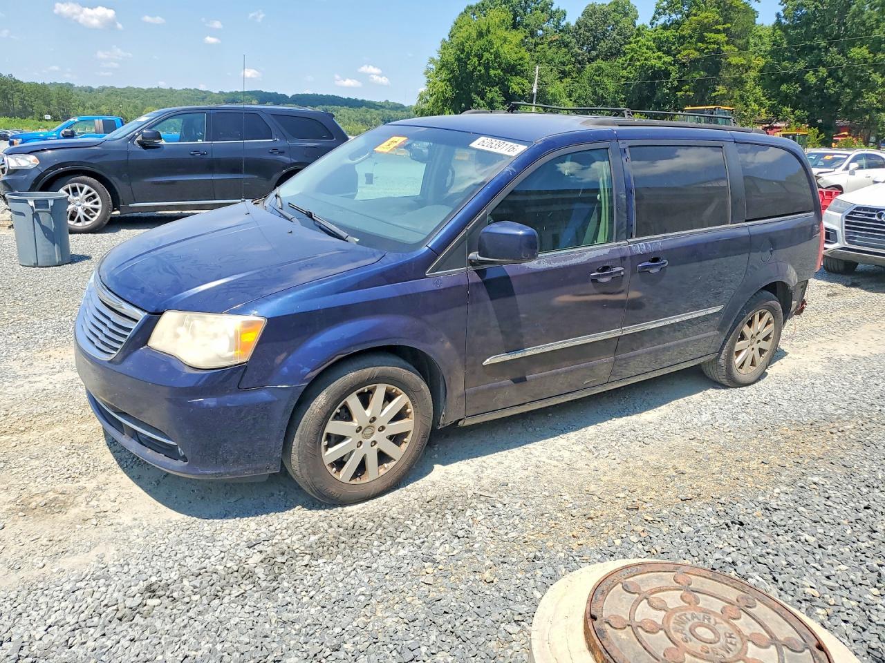 2012 Chrysler Town & Country Touring