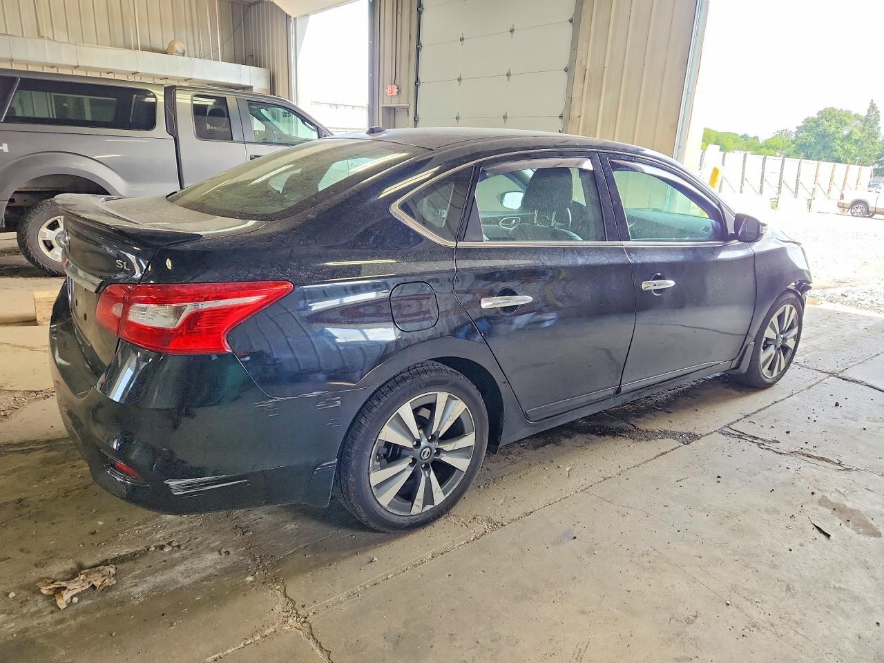 2018 Nissan Sentra Sl - Image 3