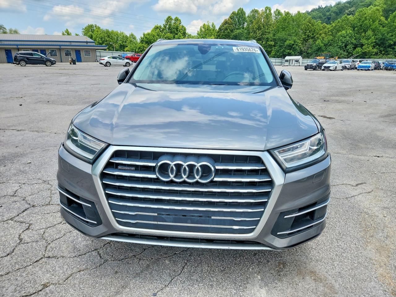 2017 Audi Q7 Premium Plus - Image 5