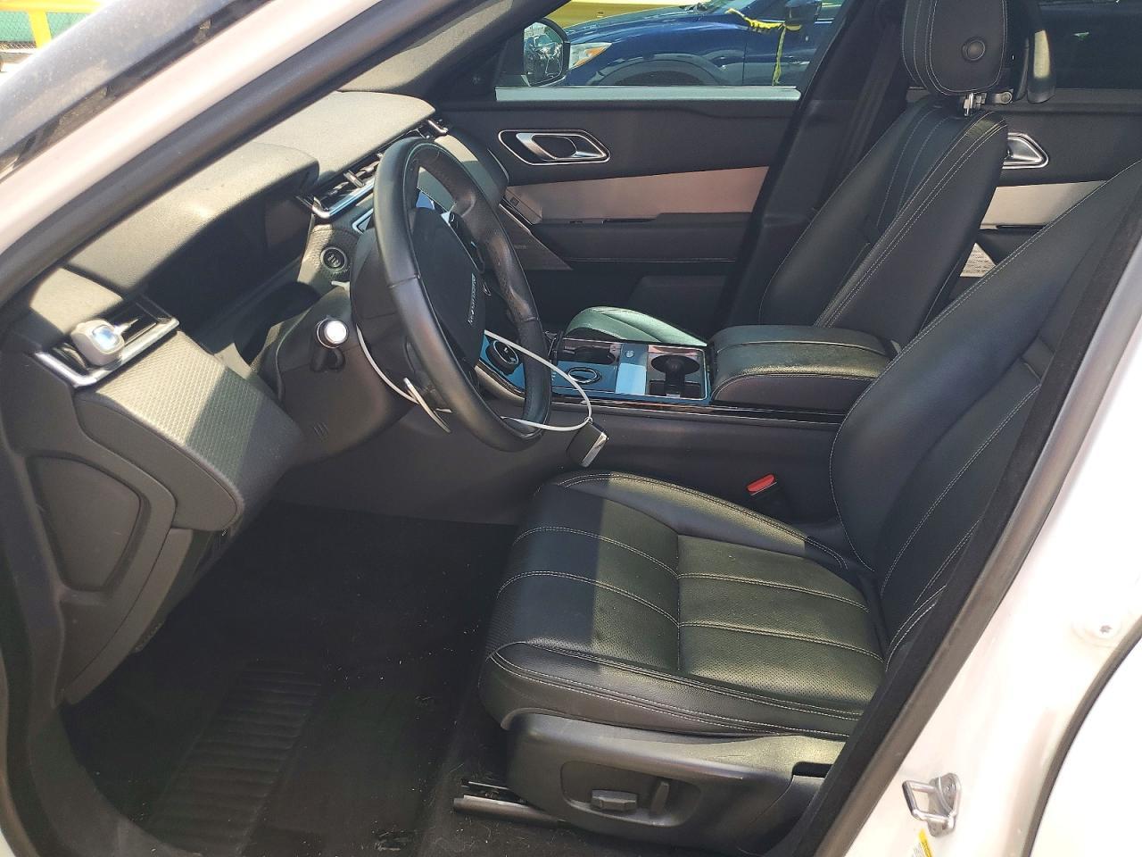 2019 Land Rover Range Rover Velar R-Dynamic Se - Image 7