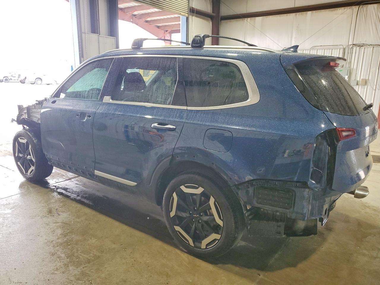 2025 Kia Telluride S - Image 2