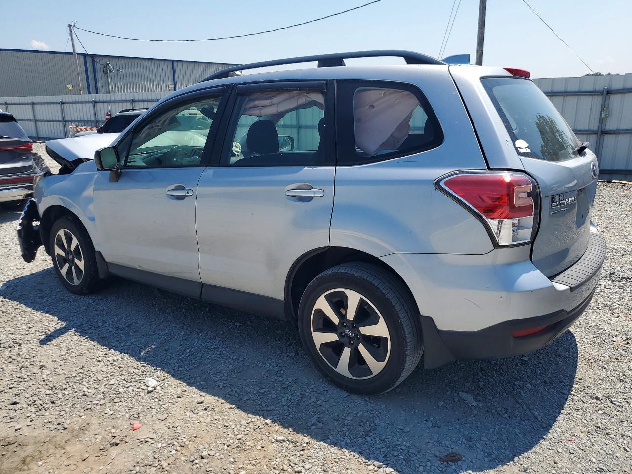 2018 Subaru Forester 2.5I - Image 2