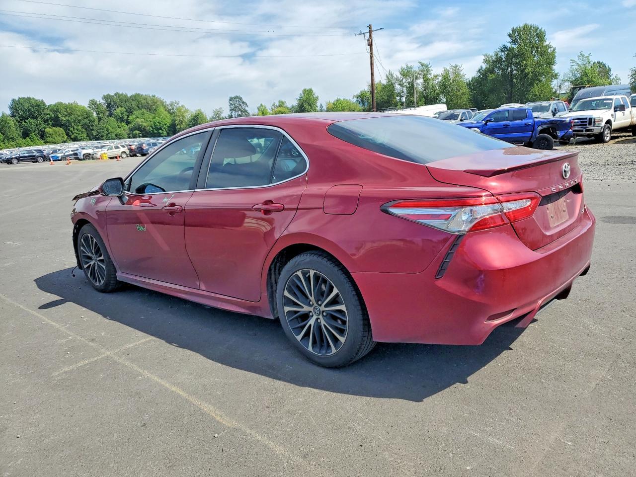 2018 Toyota Camry Se - Фото 2