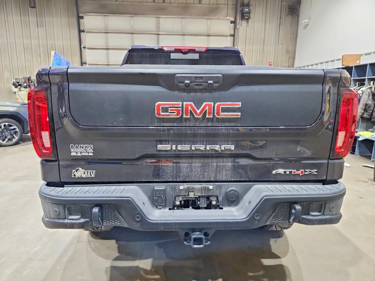 2026 GMC Sierra K1500 At4X - Фото 6