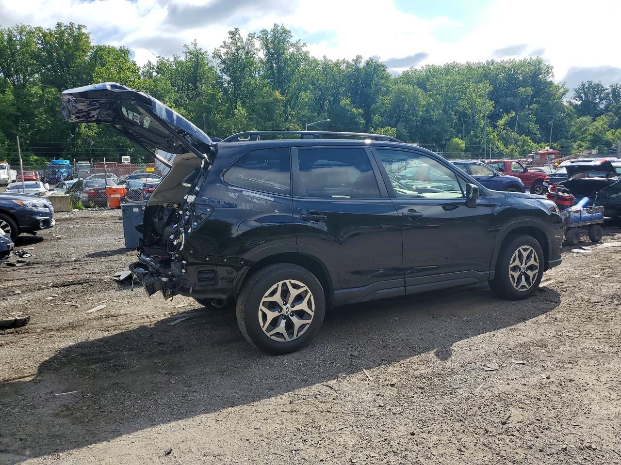 2024 Subaru Forester Premium - Фото 3