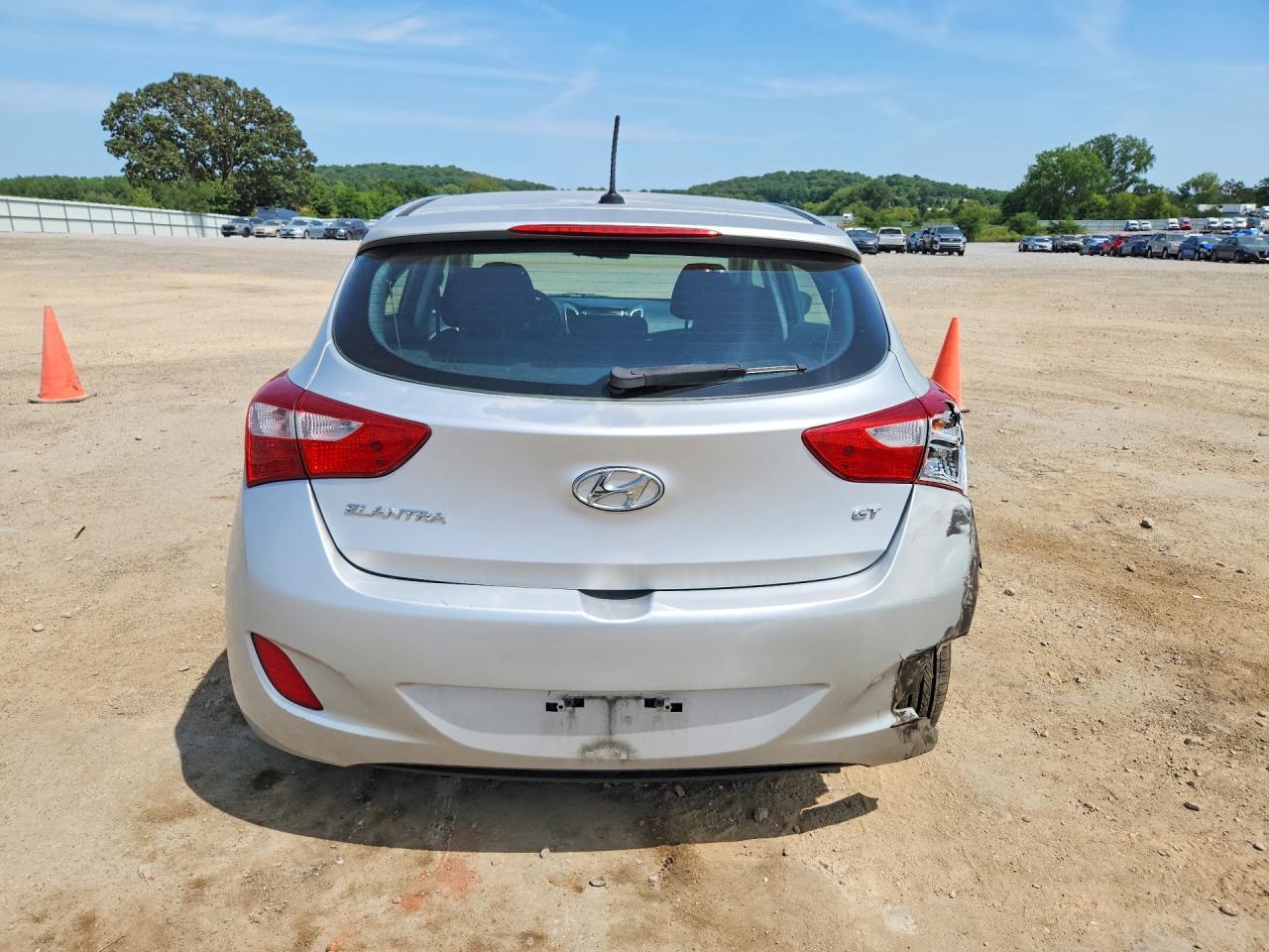 2016 Hyundai Elantra Gt Base - Фото 6