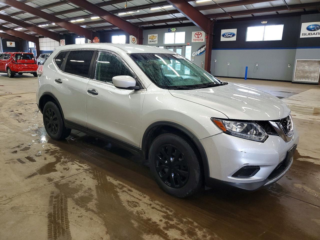 2016 Nissan Rogue S - Фото 4