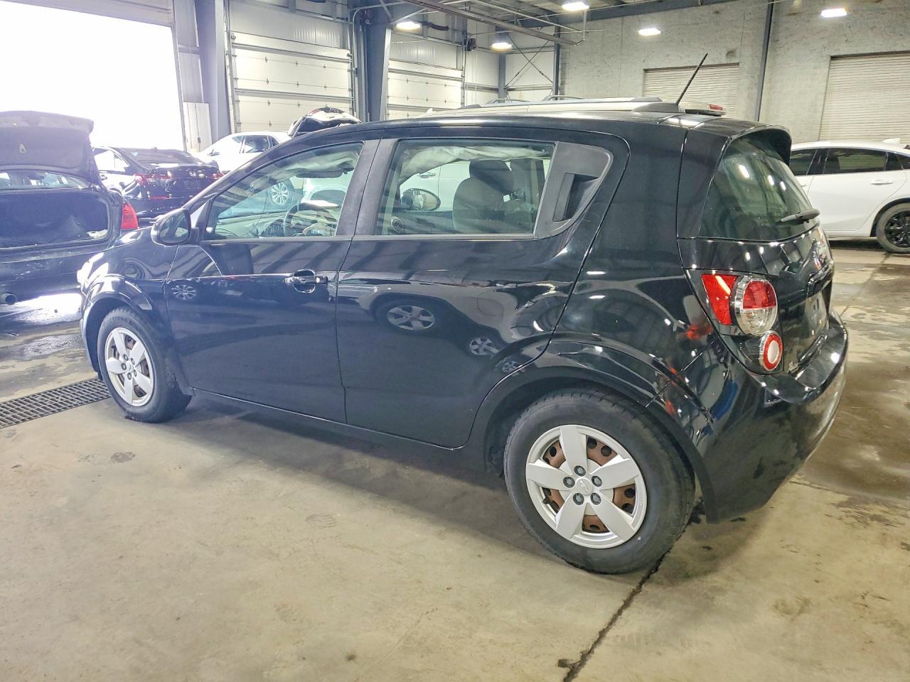 2016 Chevrolet Sonic Ls - Image 2