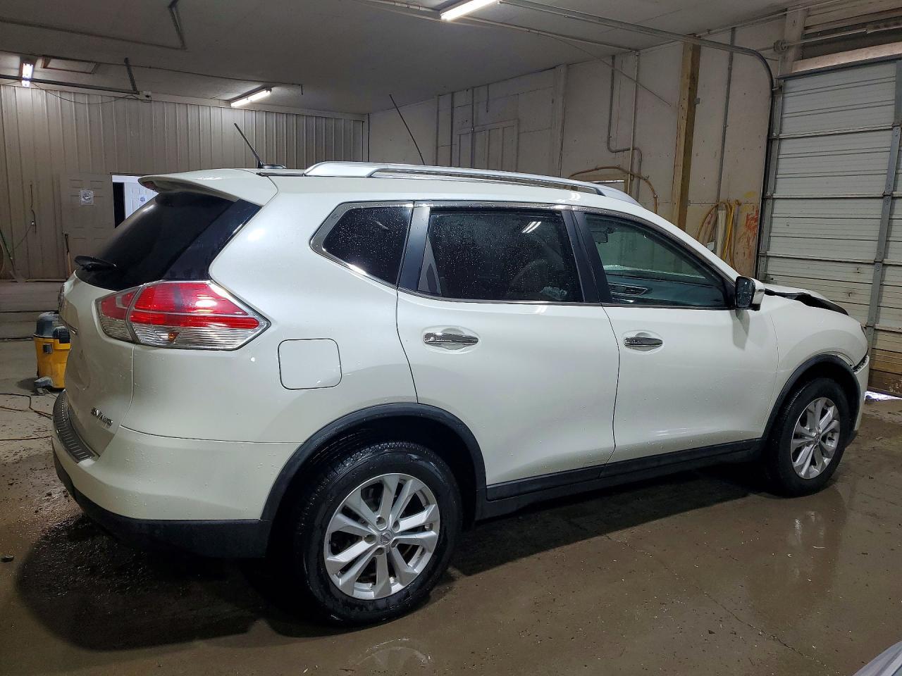 2016 Nissan Rogue Sv - Image 3