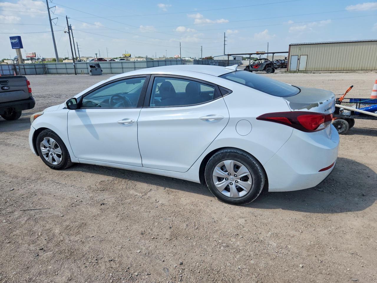 2016 Hyundai Elantra Se - Фото 2