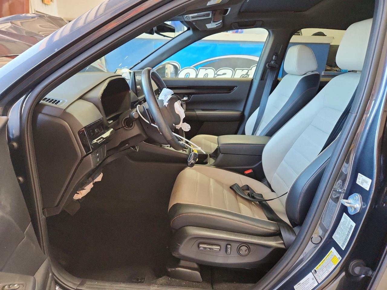 2023 Honda Cr-V Sport Touring - Image 7