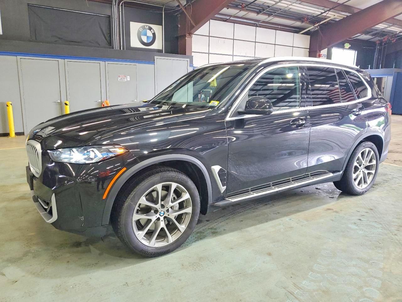 2026 BMW X5 xDrive40I - Фото 2