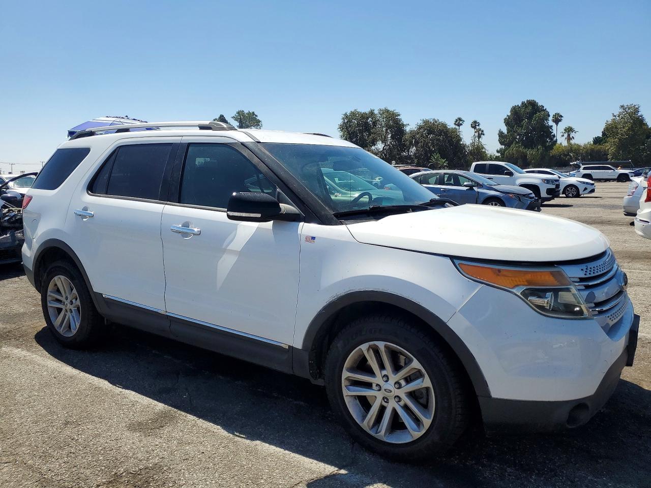 2014 Ford Explorer Xlt - Фото 4