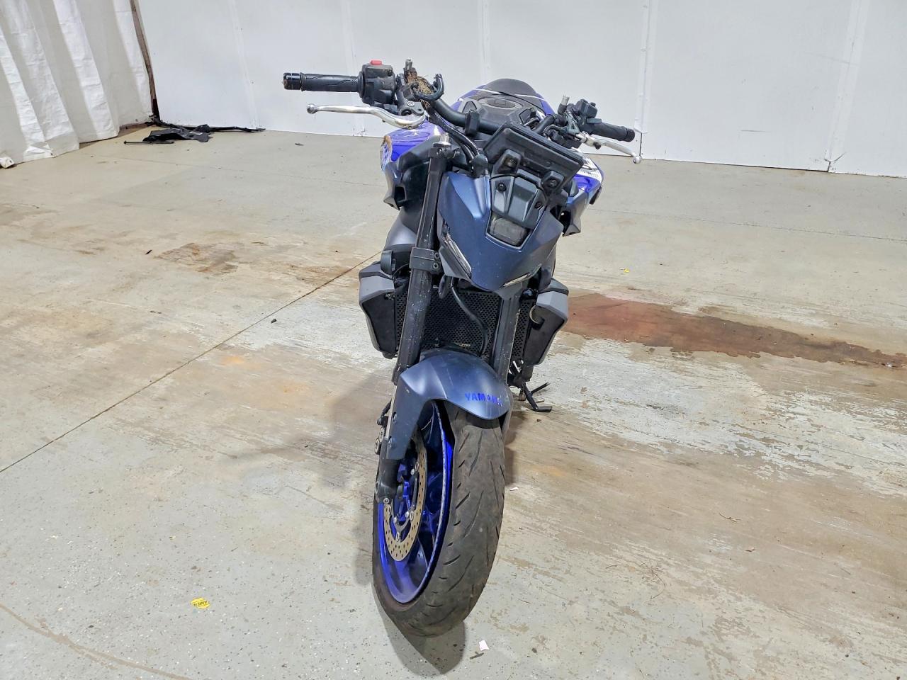 2025 Yamaha Mt09 - Image 2