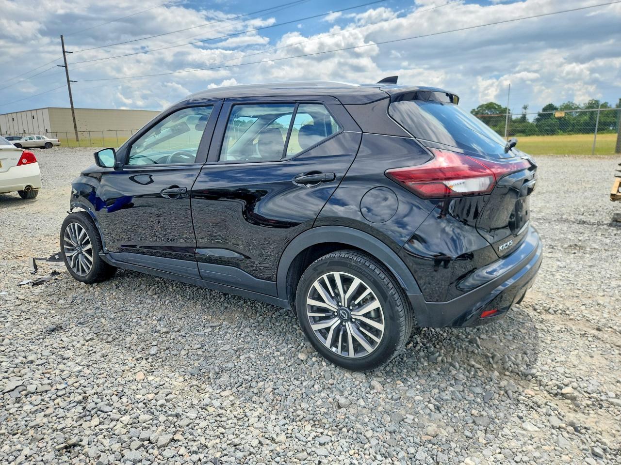 2024 Nissan Kicks - Image 2