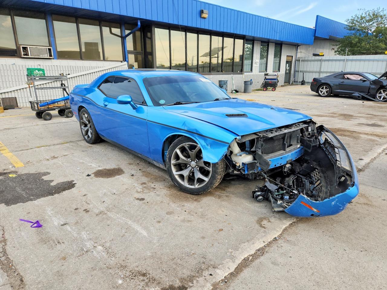 2015 Dodge Challenger Sxt Plus - Image 4