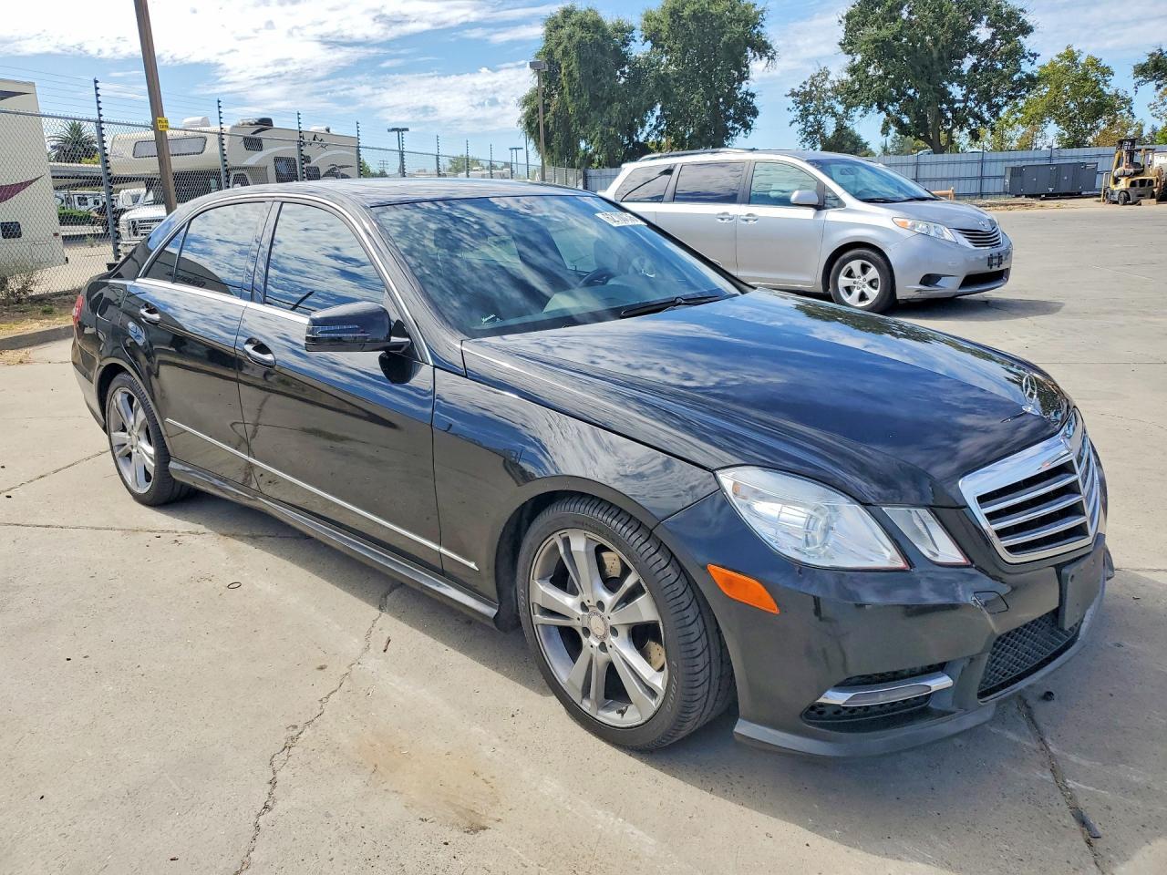 2013 Mercedes-Benz E 350 - Image 4