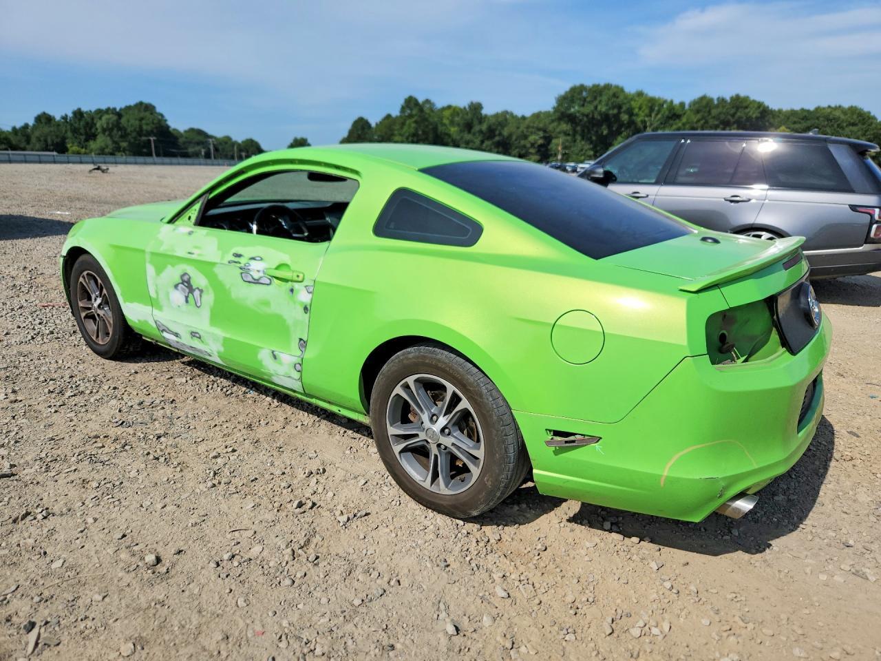 2013 Ford Mustang - Фото 2