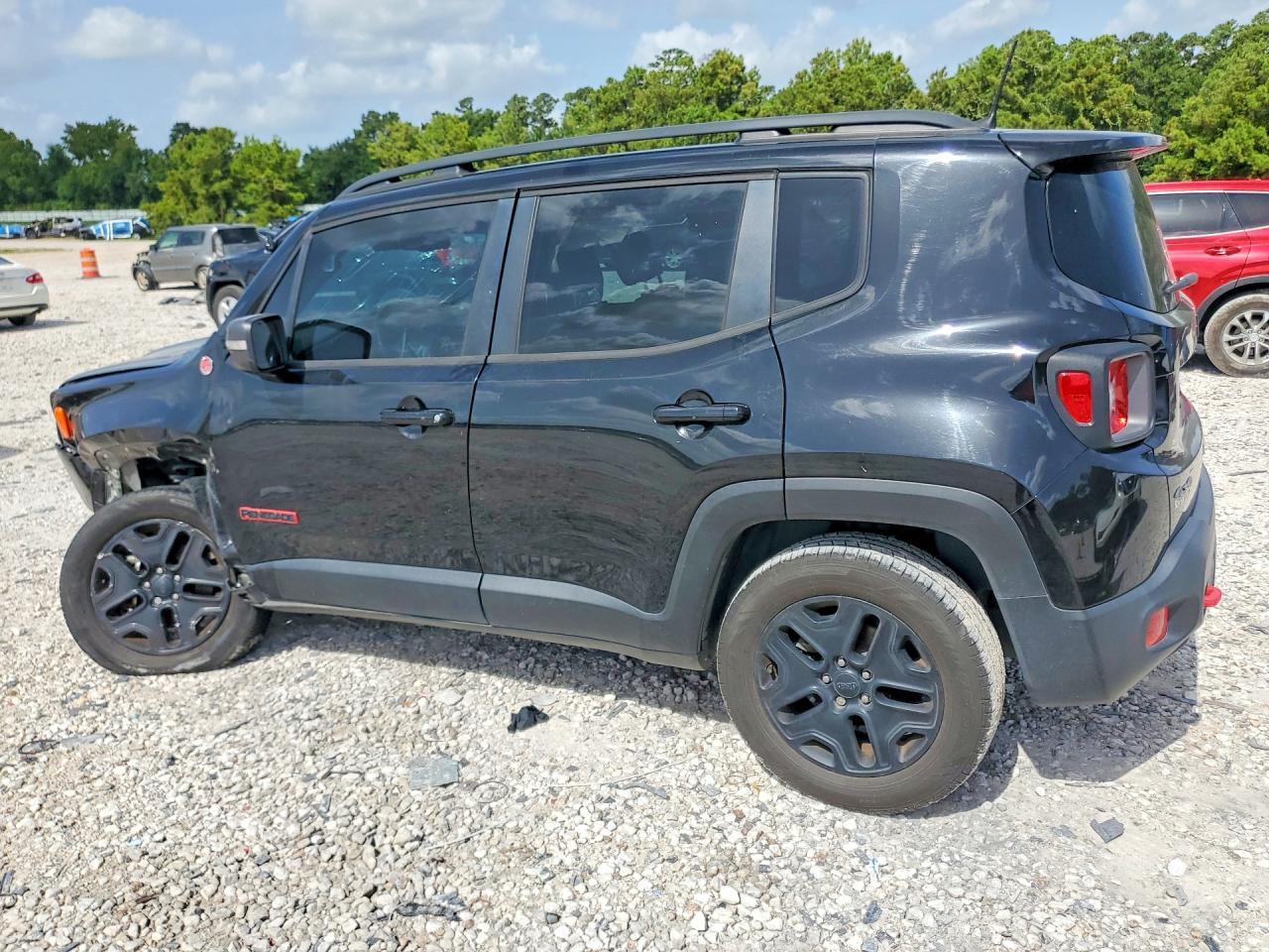 2018 Jeep Renegade Trailhawk - Фото 2