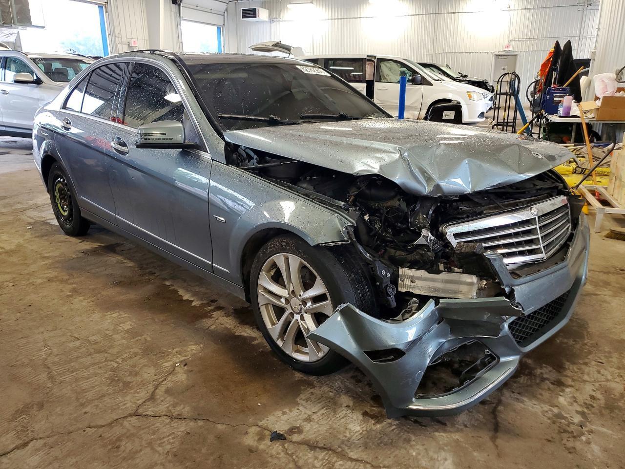 2012 Mercedes-Benz C 250 - Фото 4