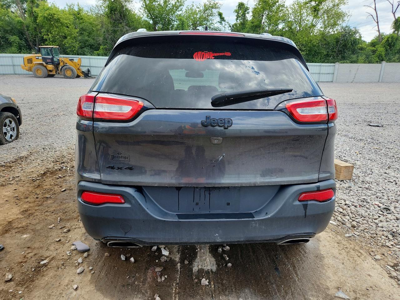 2016 Jeep Cherokee Latitude - Image 6