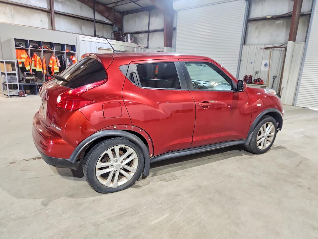 2011 Nissan Juke S - Image 3