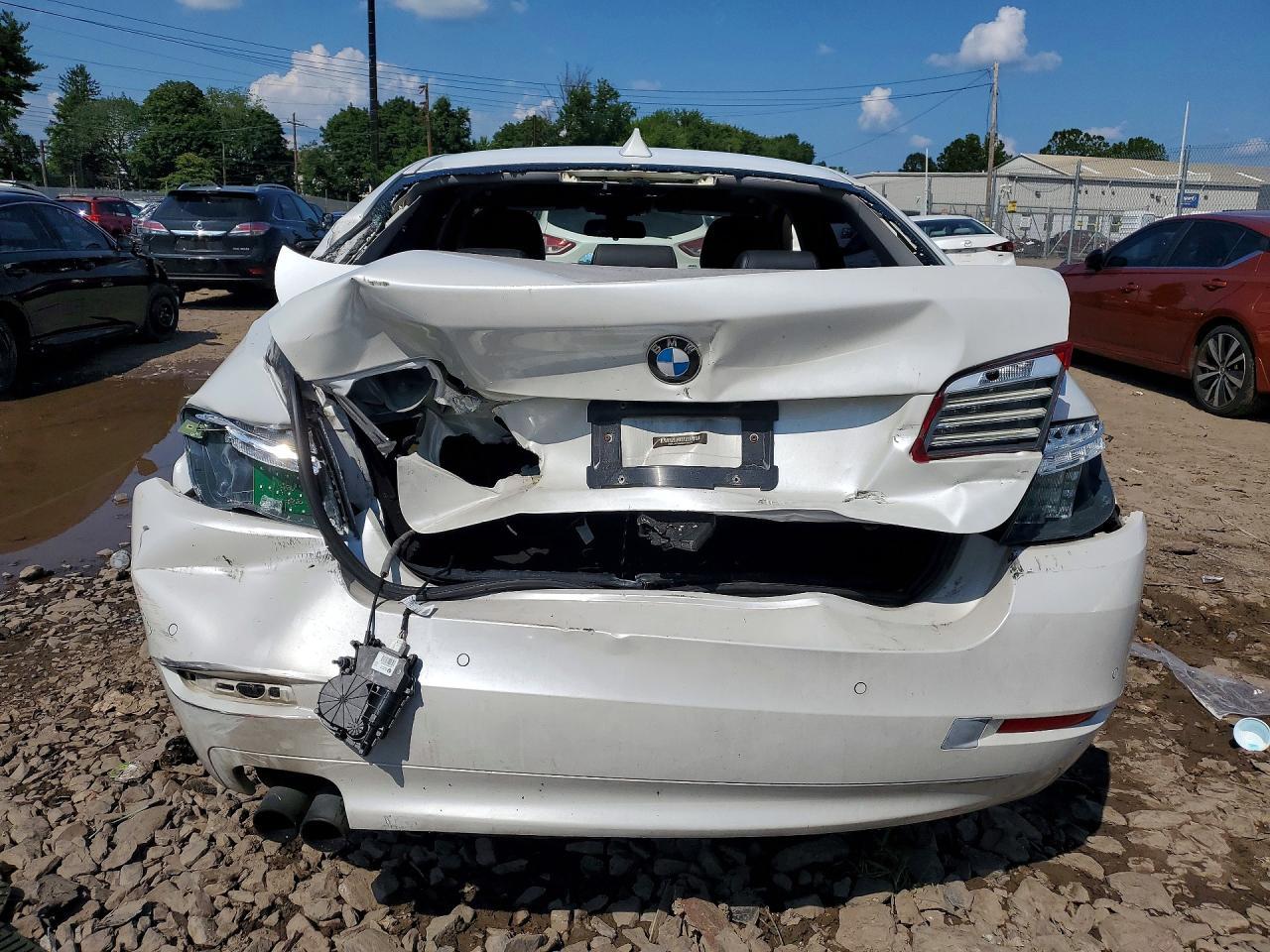 2016 BMW 528 Xi - Фото 6
