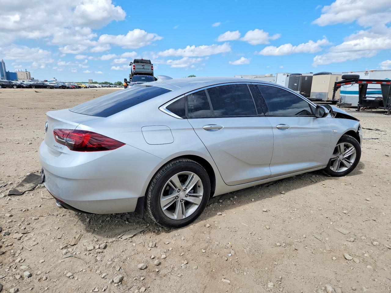 2019 Buick Regal Preferred - Image 3