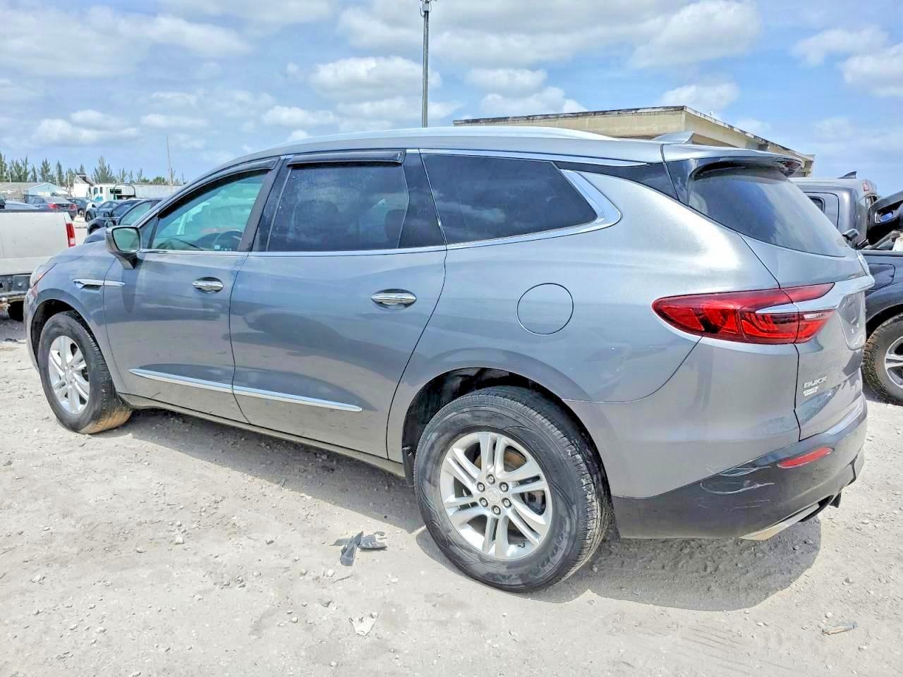 2018 Buick Enclave Essence - Фото 2