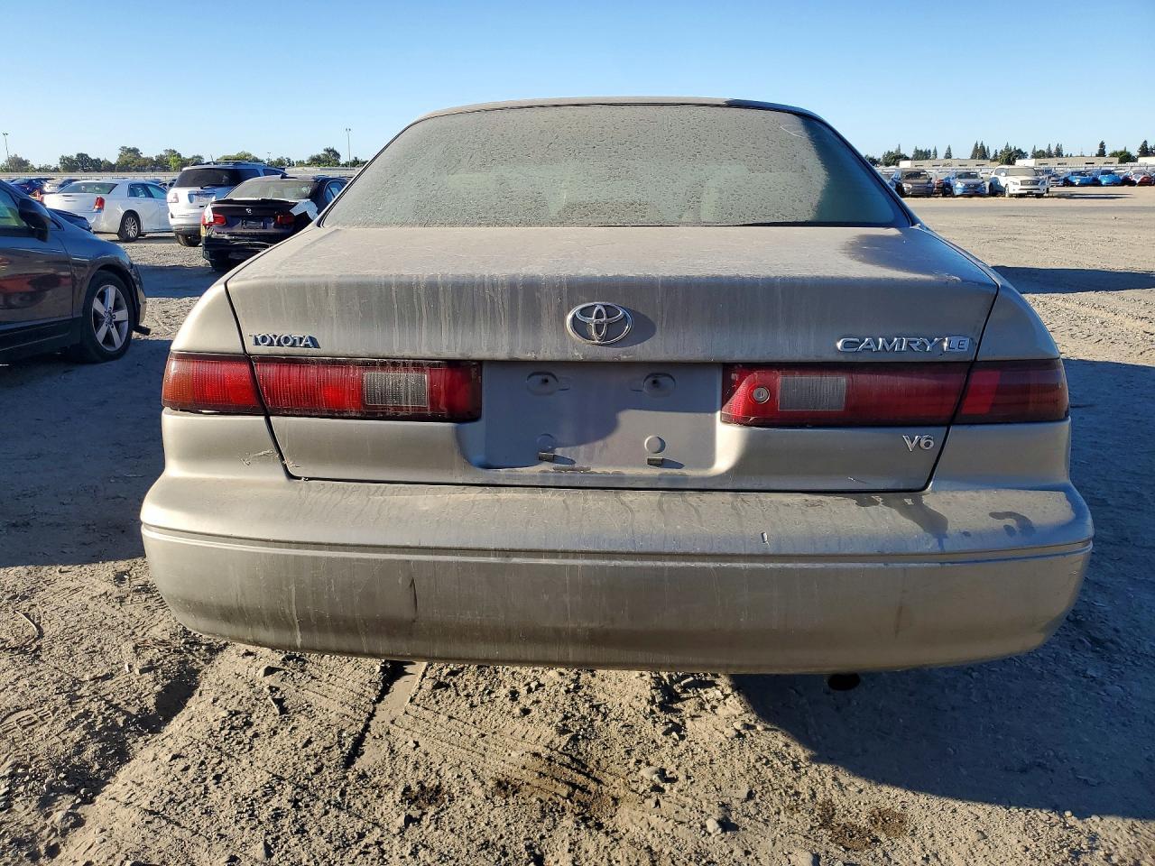 1998 Toyota Camry Le V6 - Image 6