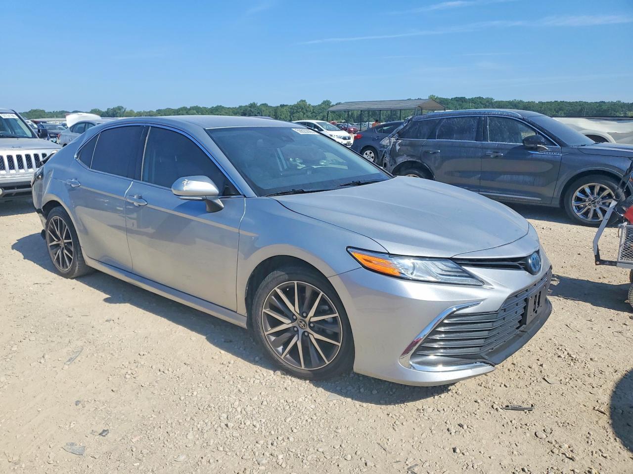 2023 Toyota Camry Xle - Image 4