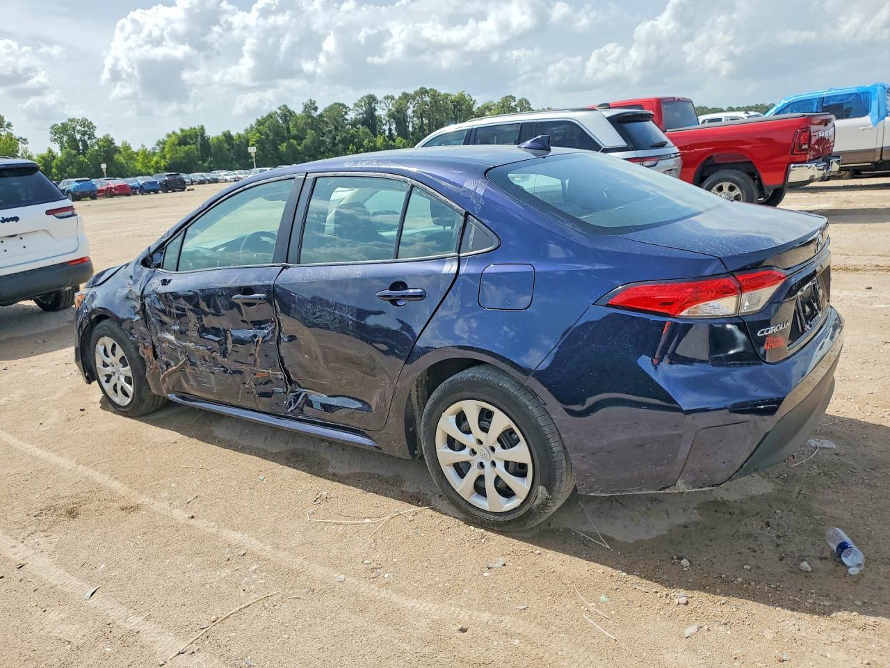 2024 Toyota Corolla Le - Image 2